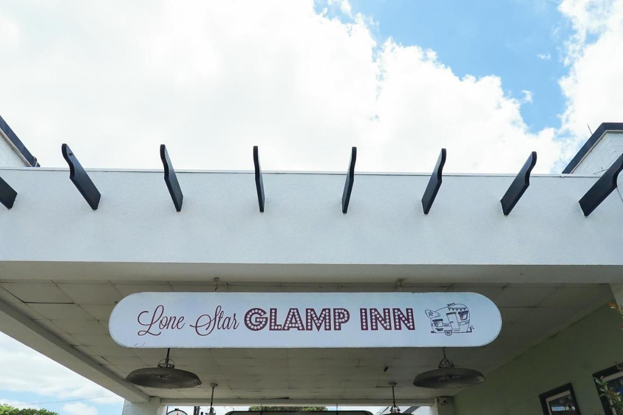 Lone Star Glamp Inn Warrenton エクステリア 写真
