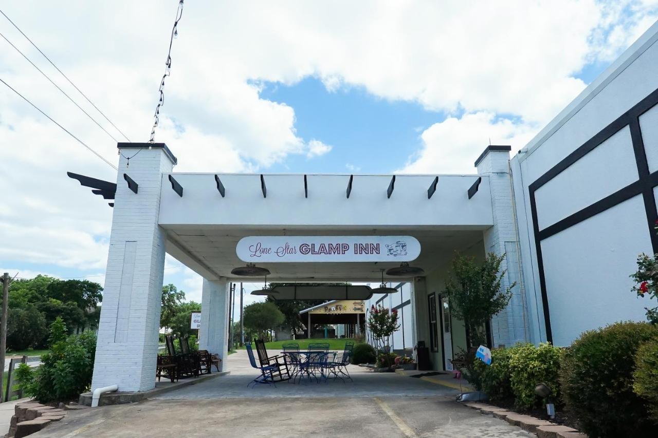 Lone Star Glamp Inn Warrenton エクステリア 写真