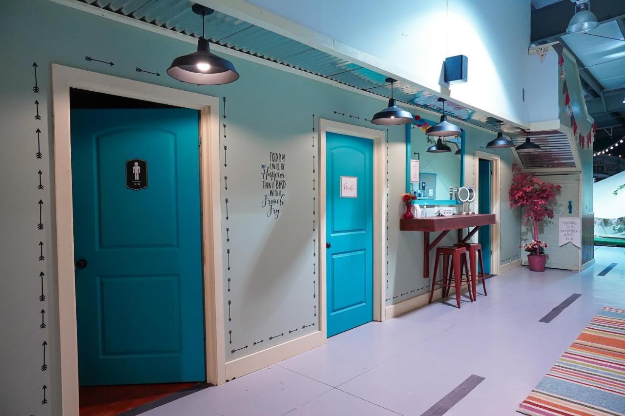 Lone Star Glamp Inn Warrenton エクステリア 写真