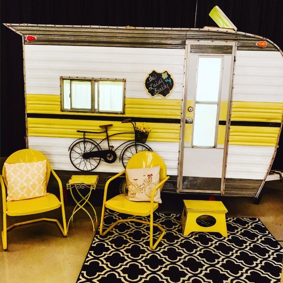 Lone Star Glamp Inn Warrenton エクステリア 写真