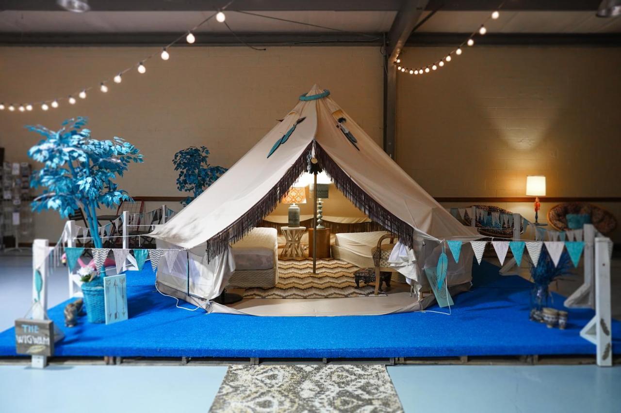 Lone Star Glamp Inn Warrenton エクステリア 写真