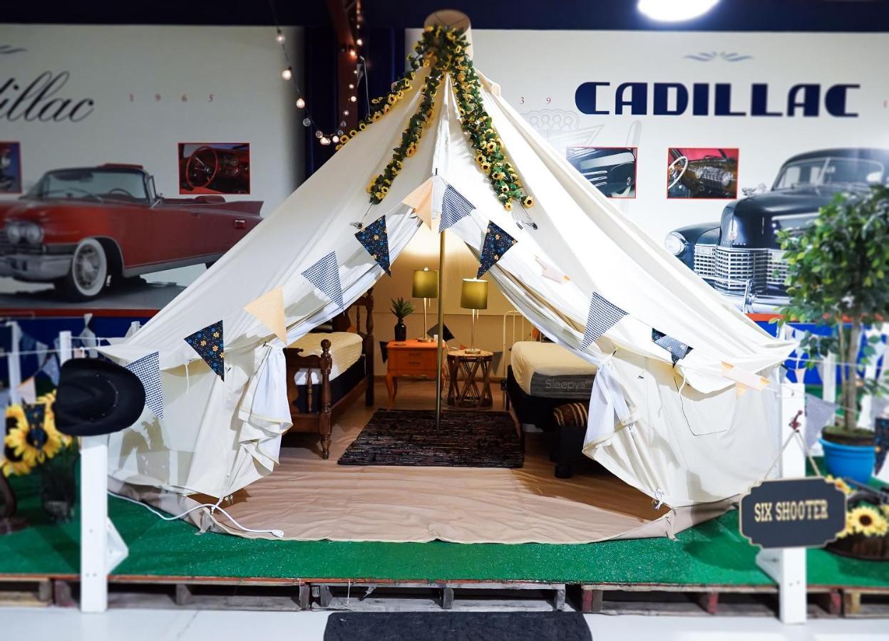 Lone Star Glamp Inn Warrenton エクステリア 写真