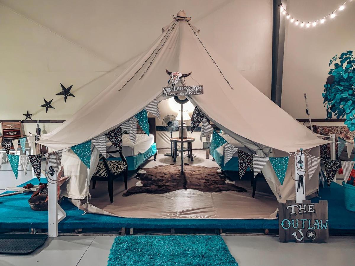 Lone Star Glamp Inn Warrenton エクステリア 写真
