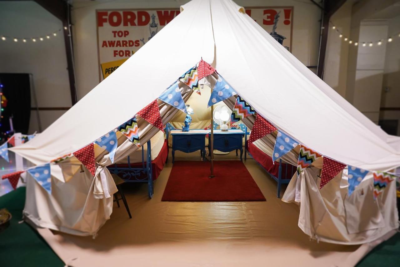 Lone Star Glamp Inn Warrenton エクステリア 写真