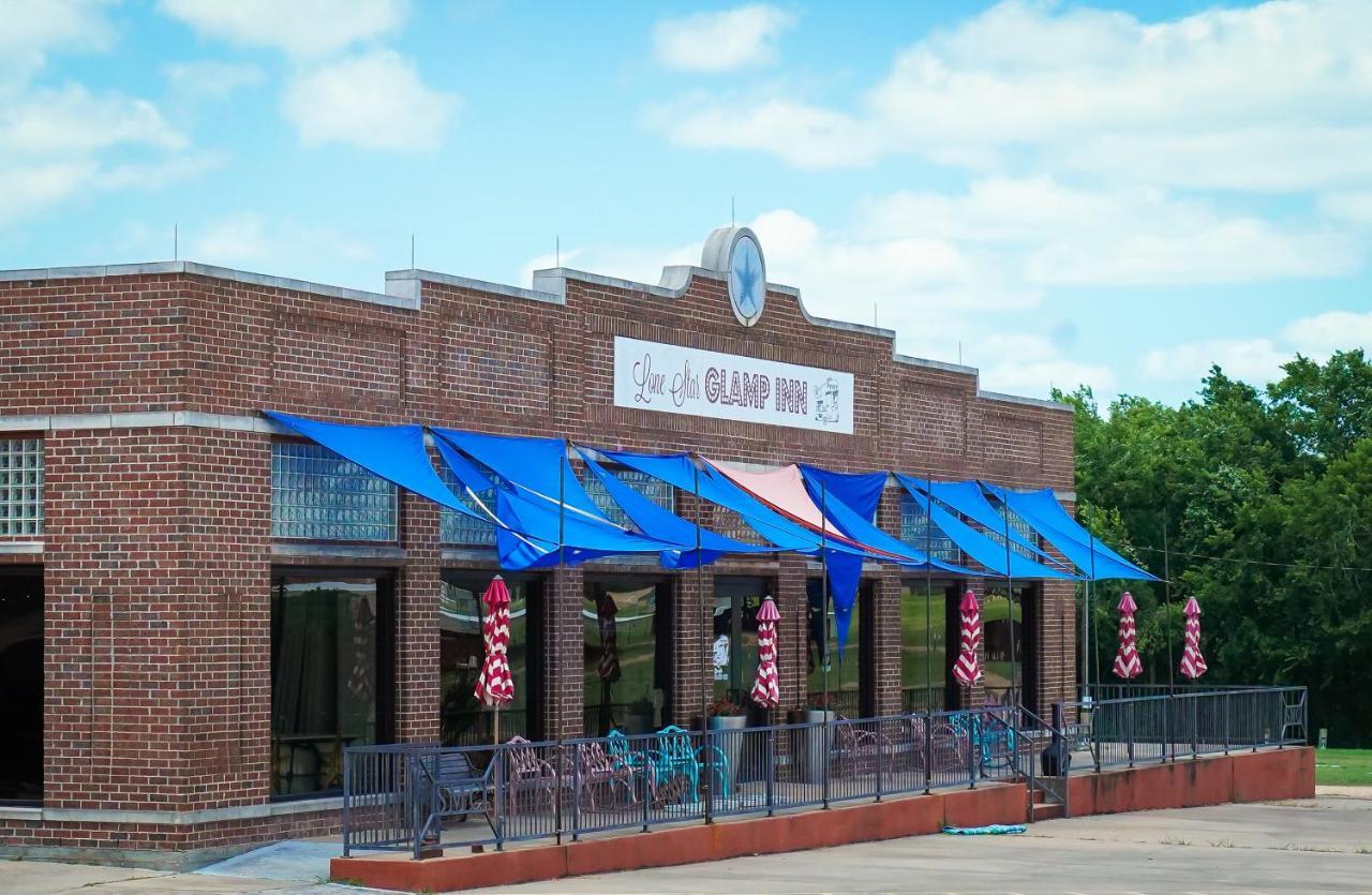Lone Star Glamp Inn Warrenton エクステリア 写真