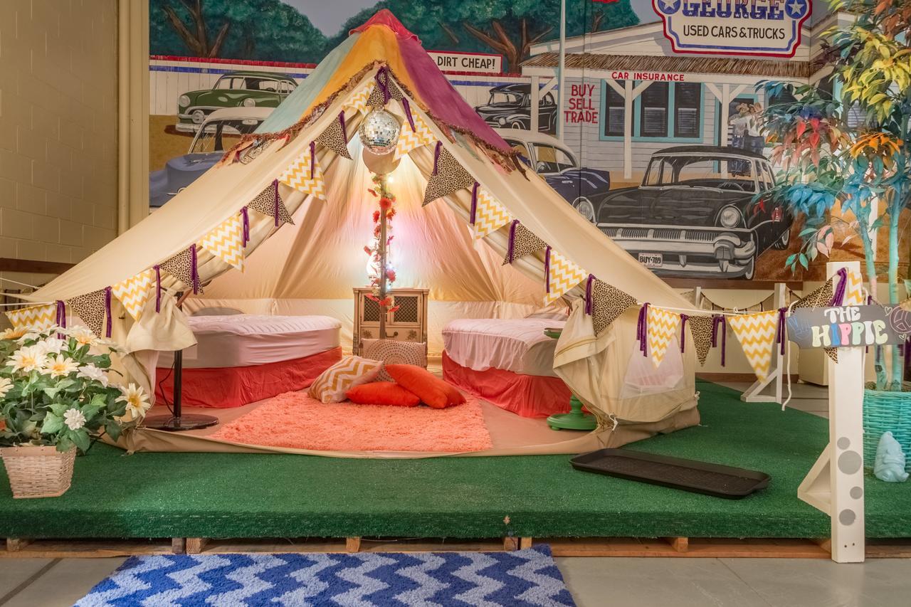 Lone Star Glamp Inn Warrenton エクステリア 写真