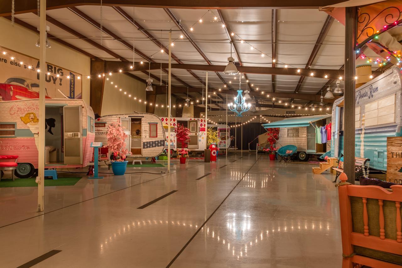 Lone Star Glamp Inn Warrenton エクステリア 写真